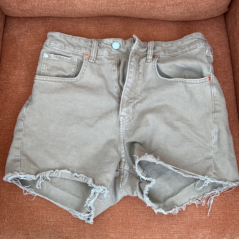 Hm brown shorts